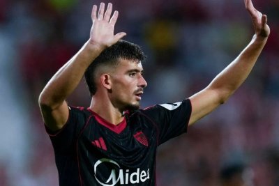 Sevilla mantiene su firmeza ante la oferta rusa por Kike Salas