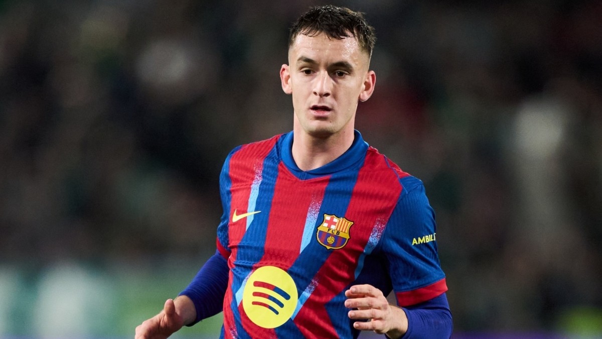 Marc Casadó rechaza ofertas para quedarse en el FC Barcelona