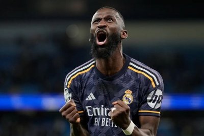 Antonio Rudiger, entre el interés del Tottenham y su papel en el Real Madrid