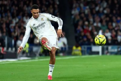 Trent Alexander-Arnold, en el punto de mira del Manchester United