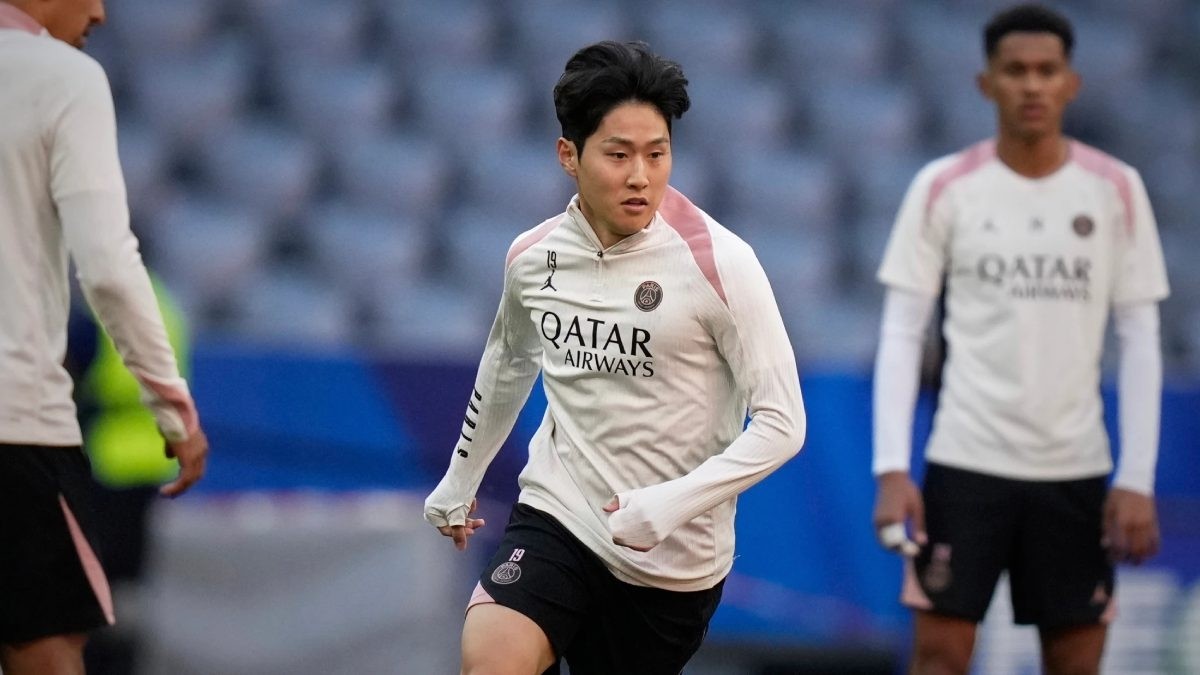El Atlético de Madrid mantiene su interés en Kang-in Lee para el mercado estival