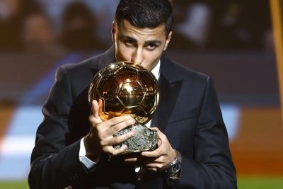 Real Madrid fija su mirada en Rodri Hernández para reforzar su medular