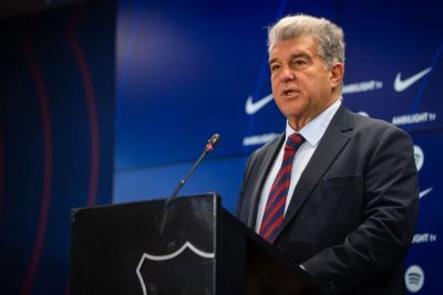 Estrategia defensiva del Barcelona: Renovación y rejuvenecimiento inminente
