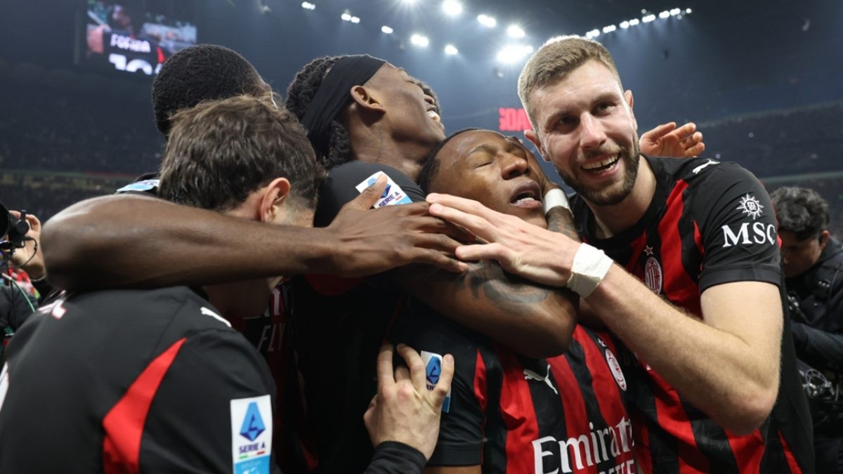 El AC Milan pone sus ojos en Mario Gila para fortalecer su defensa