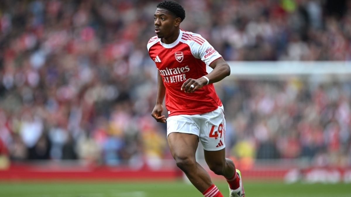 Atlético de Madrid apunta alto con el fichaje de Myles Lewis-Skelly