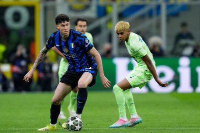 El FC Barcelona intensifica esfuerzos para asegurar a Alessandro Bastoni