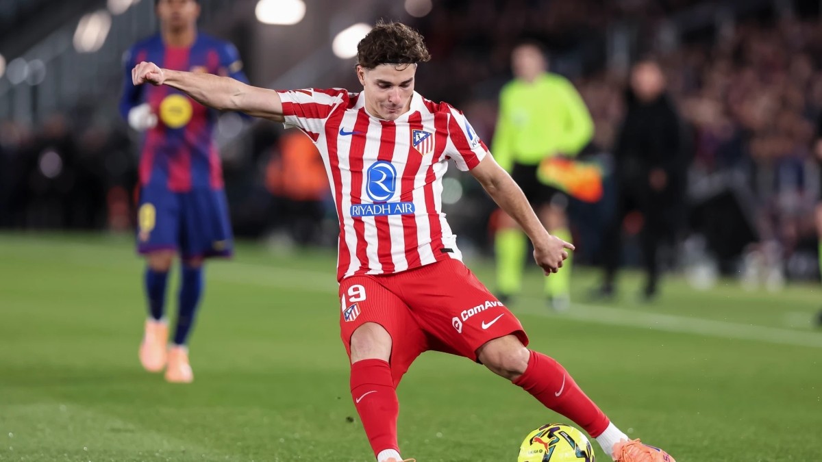 Estrategia del FC Barcelona para fichar a Julián Álvarez sin desestabilizar su economía