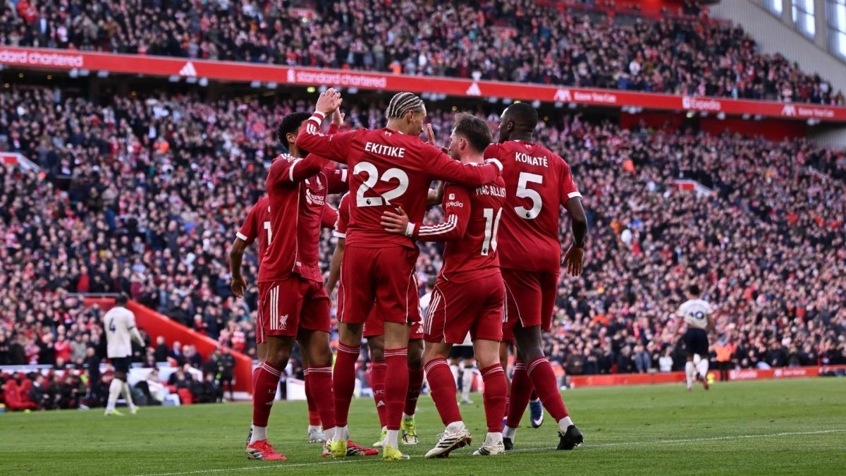 Liverpool avanza en la puja por Schlotterbeck frente a un Real Madrid expectante