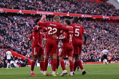 Liverpool avanza en la puja por Schlotterbeck frente a un Real Madrid expectante