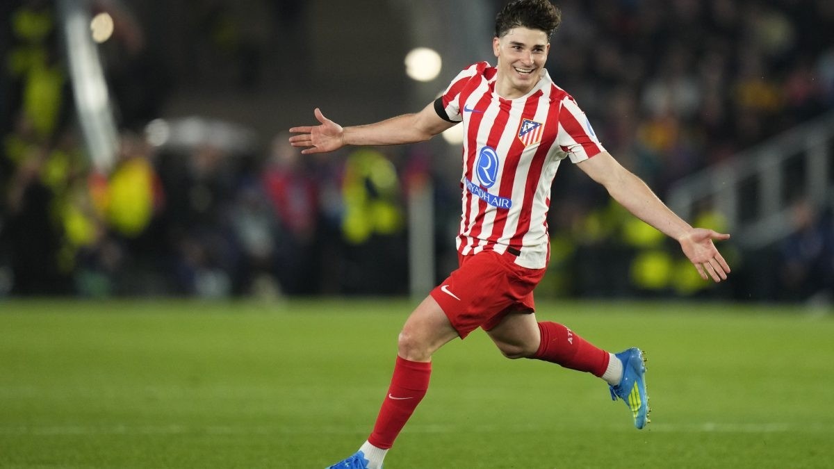 Julián Álvarez, en el punto de mira del Barça pese a la resistencia del Atlético