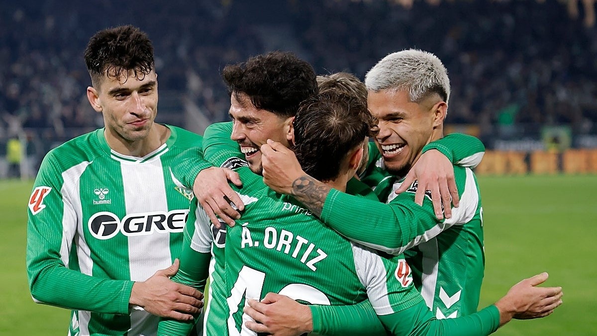 Chimy Ávila y el Betis: un adiós anticipado en la reconfiguración del equipo