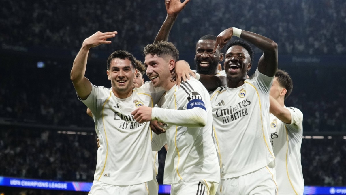 Renovación en la zaga del Real Madrid: Alaba y Carvajal, los primeros en salir
