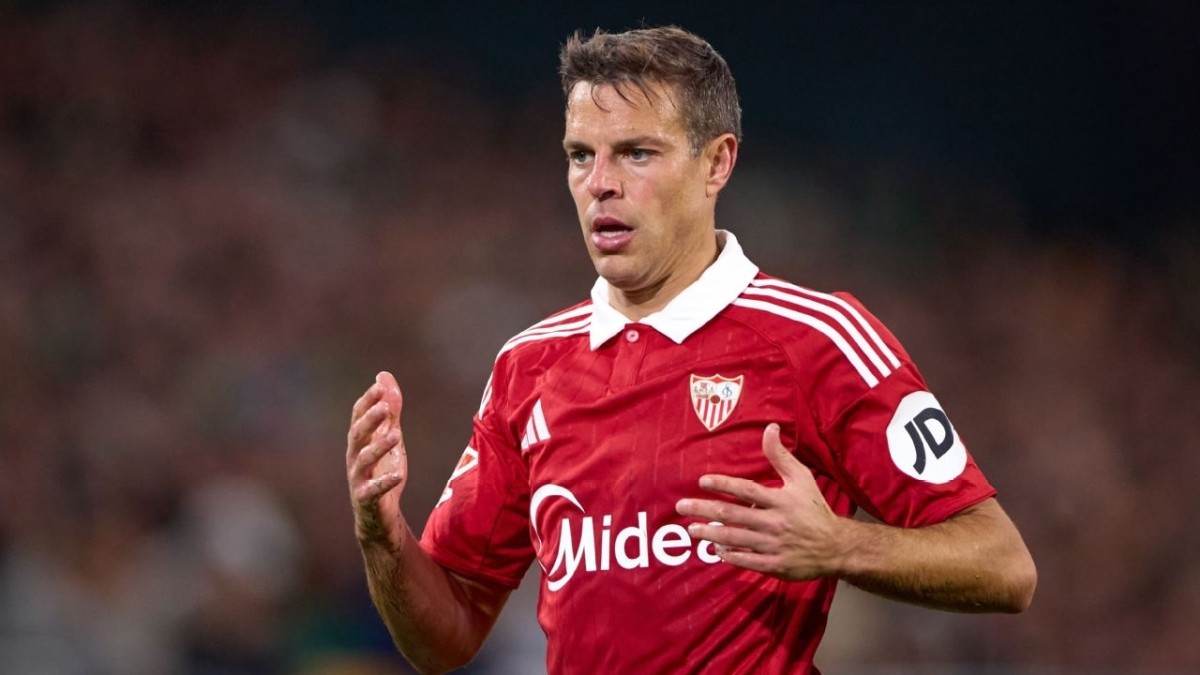 César Azpilicueta se despide del fútbol profesional en Sevilla