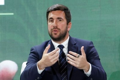 Enrique Riquelme revoluciona la carrera presidencial en el Real Madrid con la posible incorporación de Victor Osimhen