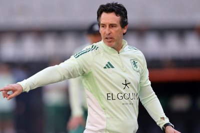 El Aston Villa aprieta por Dion Lopy y el Almería fija el precio en 25 millones