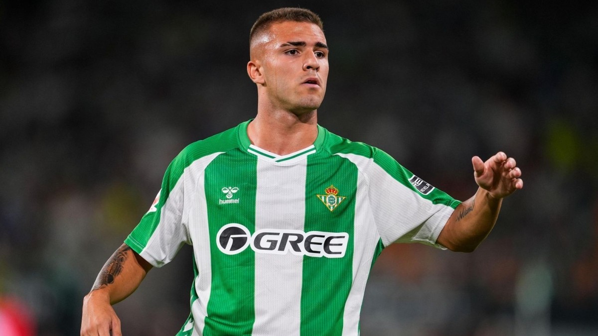 El Villarreal pone 8 millones sobre la mesa por Pablo García y el Betis estudia la operación