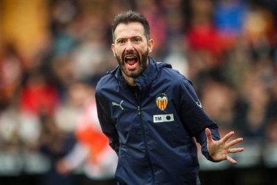Meunier gana peso en el Valencia como relevo de Thierry Correia en el lateral derecho
