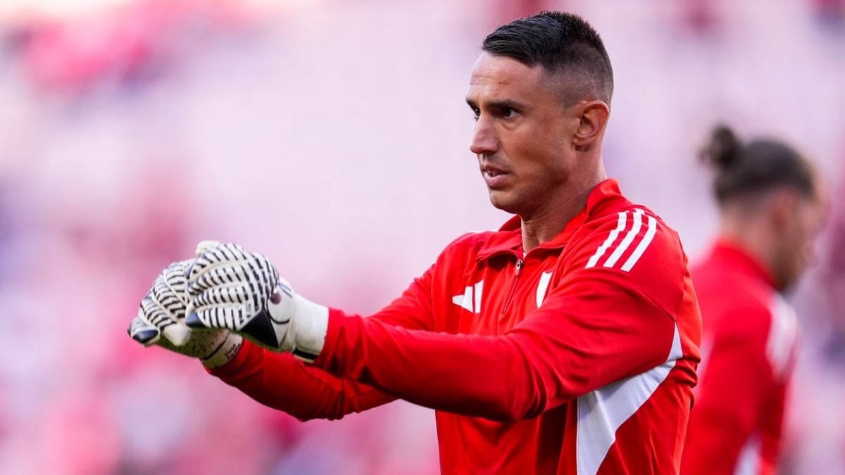 Vlachodimos espera al Sevilla mientras el Newcastle le busca salida