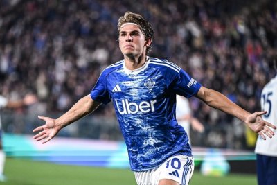 Nico Paz aplaza su regreso al Real Madrid y seguirá en el Como 1907