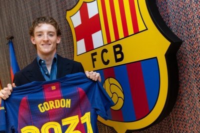 El Barcelona acelera por Jorge Salinas antes de que suba su cláusula