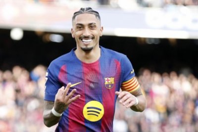 Raphinha, en el centro del debate: Arabia Saudí aprieta y el Barça escucha