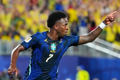 El Real Madrid fija a Kenan Yildiz como relevo si Vinícius termina saliendo