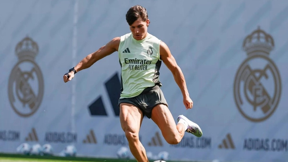 El Real Madrid tasa a Fran García en 20-25 millones y el Betis sigue atento a su salida