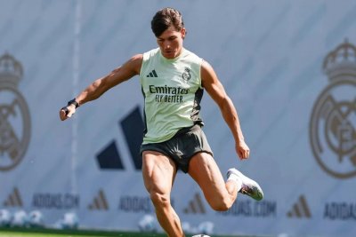 El Real Madrid tasa a Fran García en 20-25 millones y el Betis sigue atento a su salida