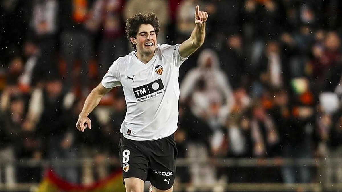 El Barcelona se mueve por Javi Guerra y prepara una oferta a largo plazo