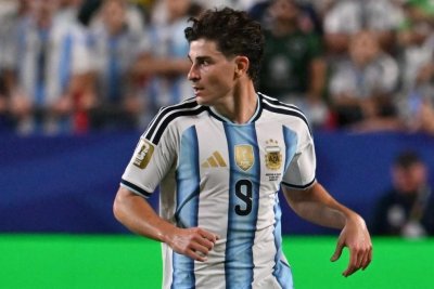 Julián Álvarez, bajo presión en Argentina por su Mundial y su futuro en el Atlético