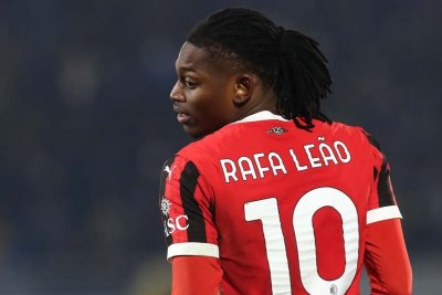 El Barcelona estudia la cesión de Rafael Leao y abre una vía para un gran fichaje