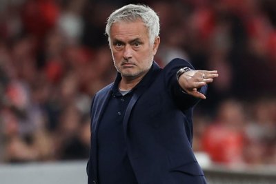 Mourinho pide al Real Madrid un último refuerzo en defensa y mantiene vivo el sueño de Olise