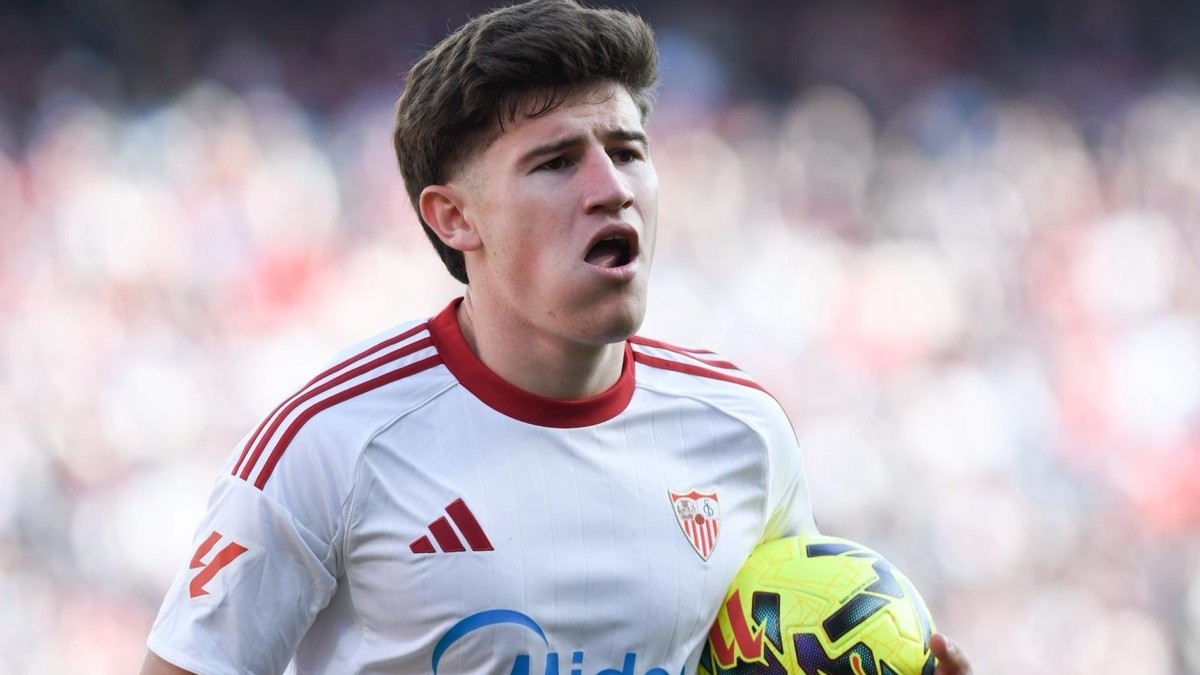El Nottingham Forest se suma a la puja por Oso y complica los planes del Sevilla