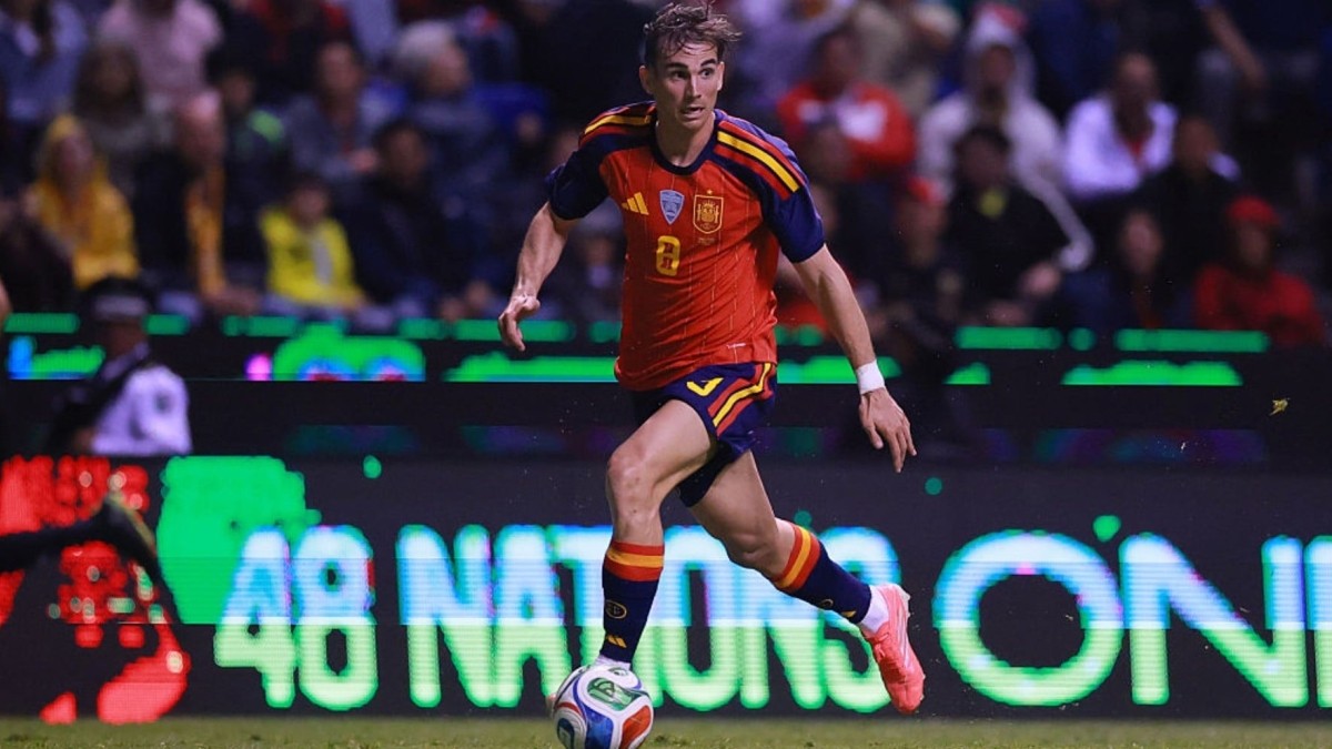 Fabián Ruiz amplía su contrato con el PSG y aplaza su regreso al Betis