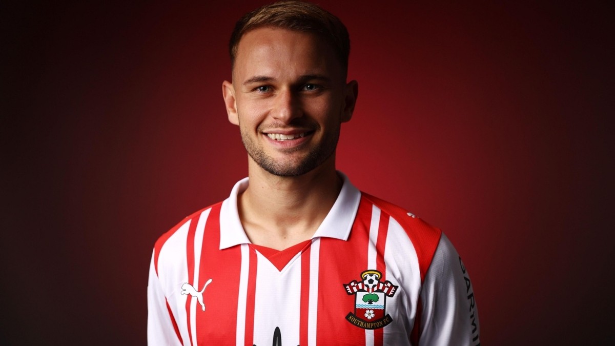 Real Betis y Real Sociedad se lanzan a por Leo Scienza tras su gran curso en el Southampton