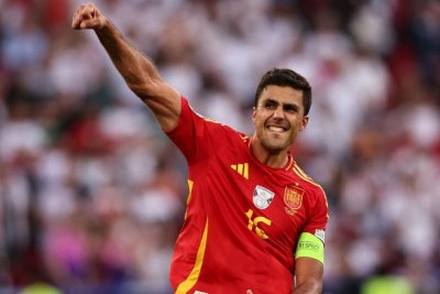 El Real Madrid reabre la vía Rodri y varios directivos empujan a Florentino a intentarlo
