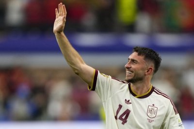 El Athletic frena el interés del Barcelona por Laporte y cierra la puerta a su salida