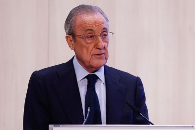 El Real Madrid se plantea llegar a 250 millones por Olise y romper el mercado