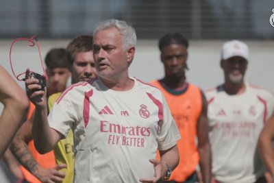 Mourinho da el visto bueno a la cesión de Mastantuono y el Real Madrid escucha ofertas