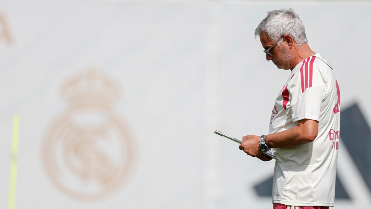 Mourinho le abre la puerta de salida a Raúl Asencio y el Getafe aparece como opción