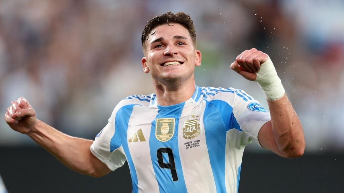 Julián Álvarez solo piensa en el Barça y complica la estrategia del Atlético y del Arsenal