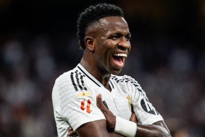 El Arsenal estudia una oferta récord para Vinicius mientras el Real Madrid acelera su renovación