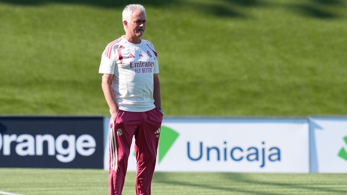 Mourinho pide al Real Madrid que estudie el fichaje de Vlahovic para reforzar el área