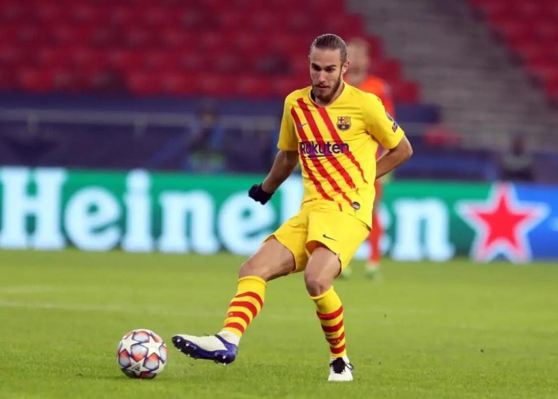 El Leipzig seduce a Mingueza