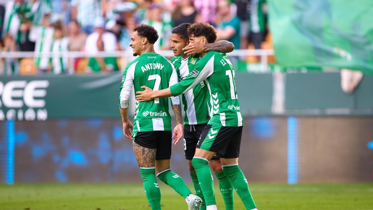 El Betis pone el foco en Franjo Ivanovic para reforzar su delantera