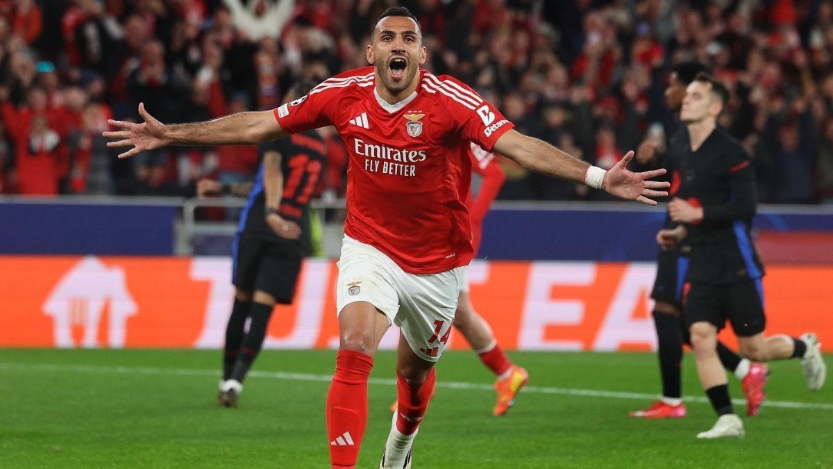 Pavlidis gana peso en la agenda del Barcelona ante las trabas por Julián Álvarez