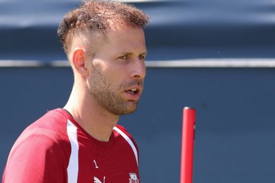 El Villarreal cierra la llegada de Peter Gulácsi por unos 2 millones de euros