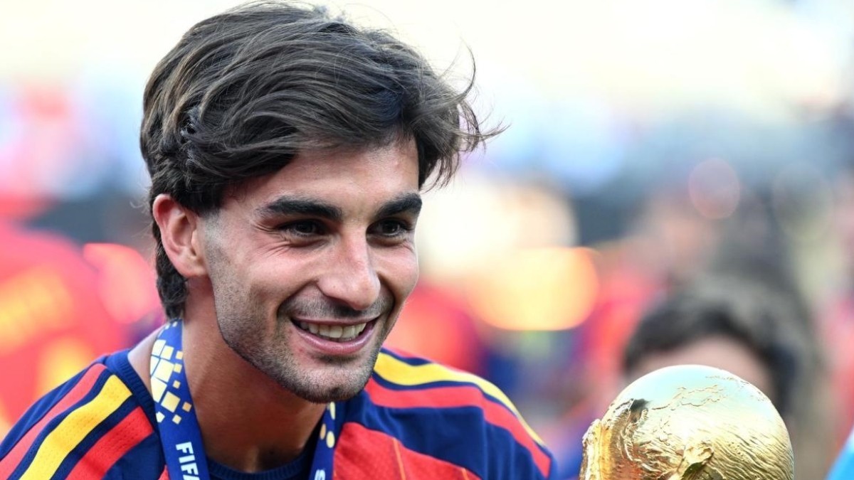 Ferran Torres gana peso en el radar del PSG mientras el Barça aplaza su renovación