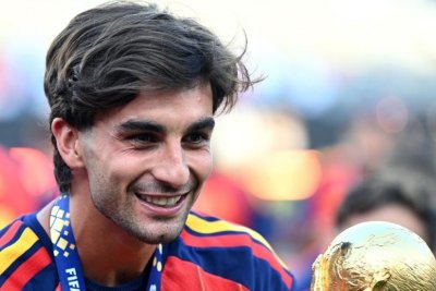 Ferran Torres gana peso en el radar del PSG mientras el Barça aplaza su renovación