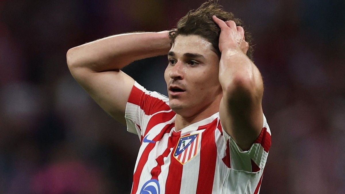 Simeone recupera a Julián Álvarez y el Barcelona se aleja de su fichaje